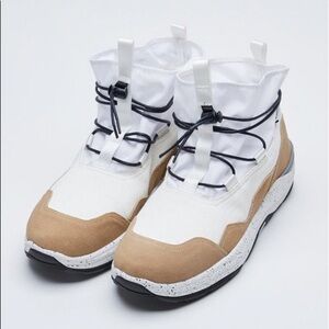 New Suicoke Beige Robbs-ab Boots size 7